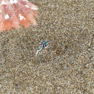 925 Sterling Silver pawa shell toe ring with floral design - 