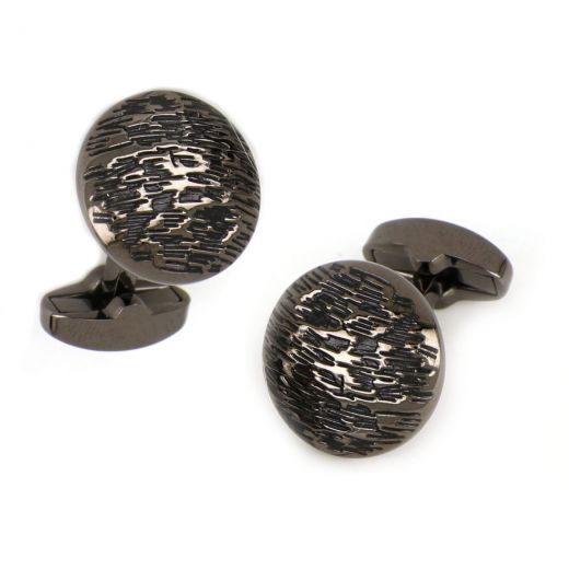 Cufflinks made of copper rhodium plated in black color with embossed design