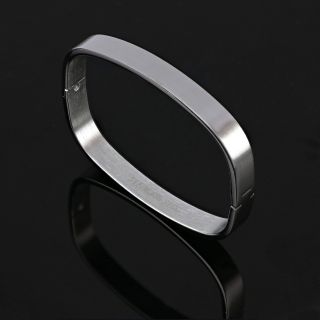 Stainless steel matte bangle bracelet in square shape - 