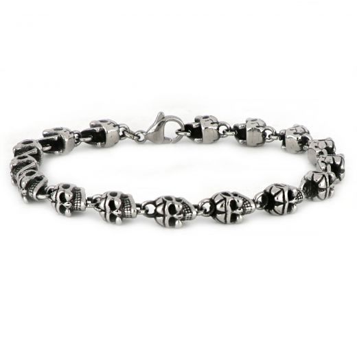 Bracelet made of stainless steel with small skulls