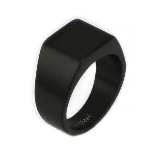 Ring made of black stainless steel for engraving.