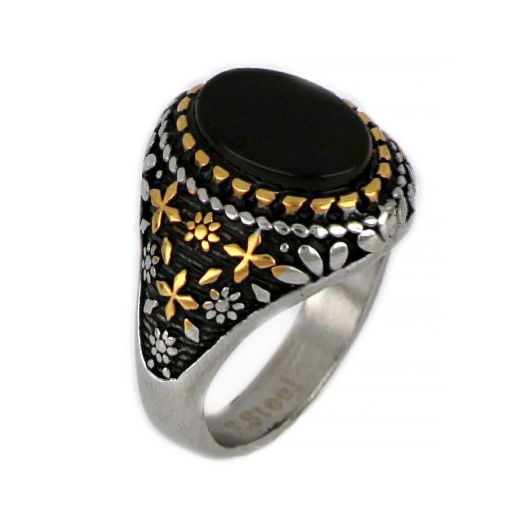 Ring made of stainless steel with gold plated details and black stone!