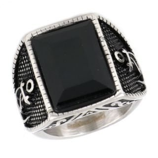 Ring made of stainless steel with two anchors to the sides and black stone. - 