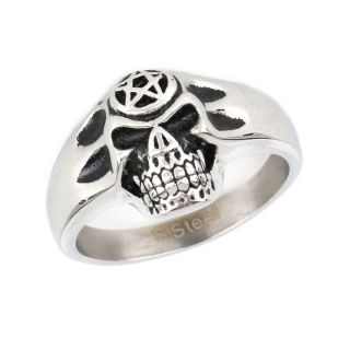 Skull ring made of stainless steel with a star. - 