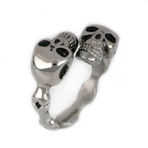 Ring made of stainless steel with double skull.