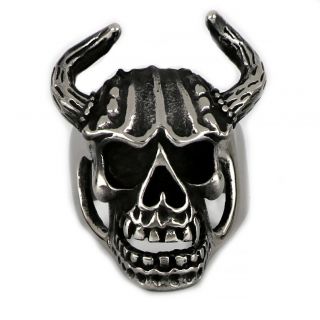Stainless steel ring skull with horns - 