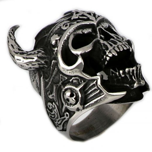 Stainless steel ring with Viking skull