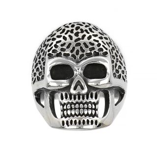 Men's stainless steel ring with a skull and embossed lines - 