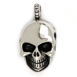 Skull pendant made of stainless steel. Skull pendant made of stainless steel.