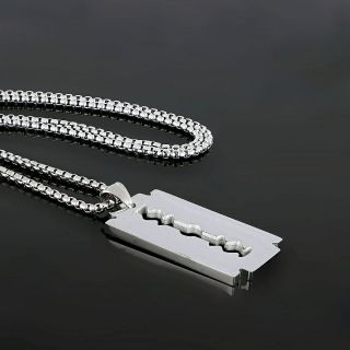 Men's stainless steel pendant with razor blade and chain - 