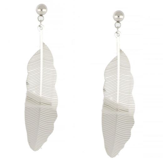 Embossed earrings made of stainless steel in leaf shape