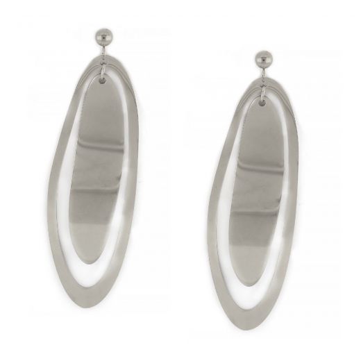 Earrings made of stainless steel white in oval shape.