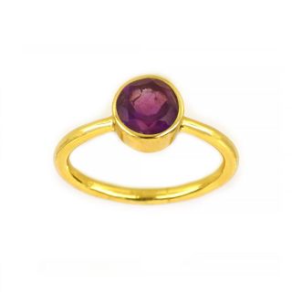 925 Sterling Silver ring gold plated with round Amethyst 925 Sterling Silver ring gold plated with round Amethyst