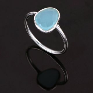 925 Sterling Silver  ring rhodium plated with oval Aqua Chalcedony - 