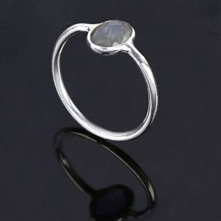 925 Sterling Silver ring rhodium plated with oval Labradorite - 