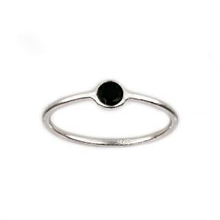 925 Sterling Silver ring rhodium plated with round Black Onyx