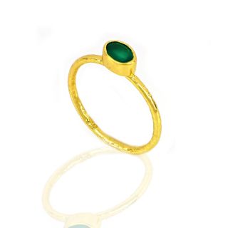 Χειροποίητο ασημένιο δαχτυλίδι επιχρυσωμένο με οβάλ πράσινο όνυχα (7x5mm) - 
