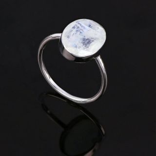 925 Sterling Silver ring rhodium plated with oval Rainbow Moonstone (14x11mm) - 