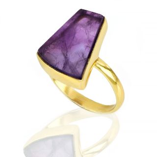 925 Sterling Silver ring gold plated with amethyst in asymmetric shape - 