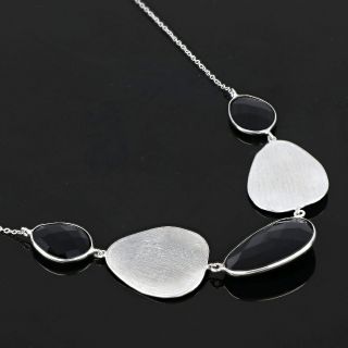 925 Sterling Silver necklace rhodium plated with three stones of Black Onyx - 