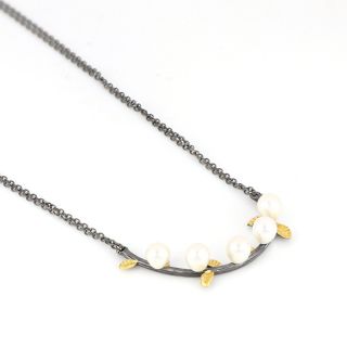 925 Sterling Silver necklace ruthenium plated, gold plated and five fresh water Pearls - 