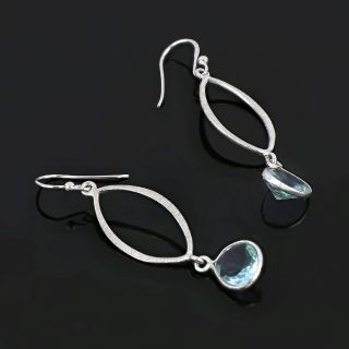 925 Sterling Silver earrings rhodium plated with blue quartz in drop shape - 