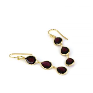 925 Sterling Silver earrings gold plated with three stones of garnet in drop shape - 